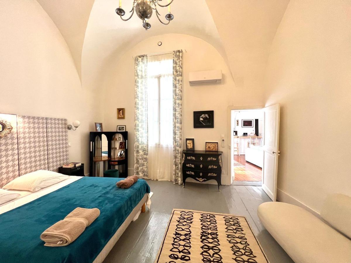 Courbet'S Bachelor Pad Apartment Монпелие Екстериор снимка
