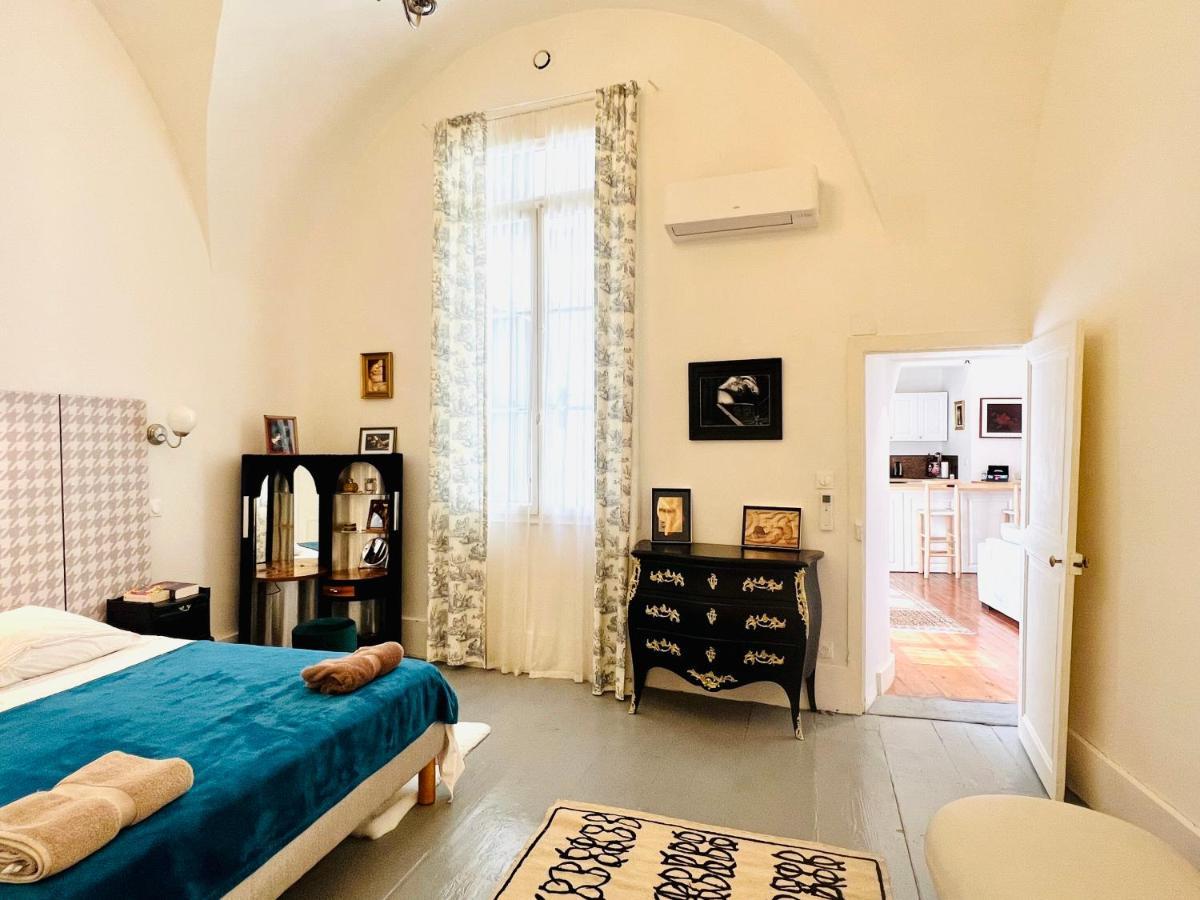 Courbet'S Bachelor Pad Apartment Монпелие Екстериор снимка
